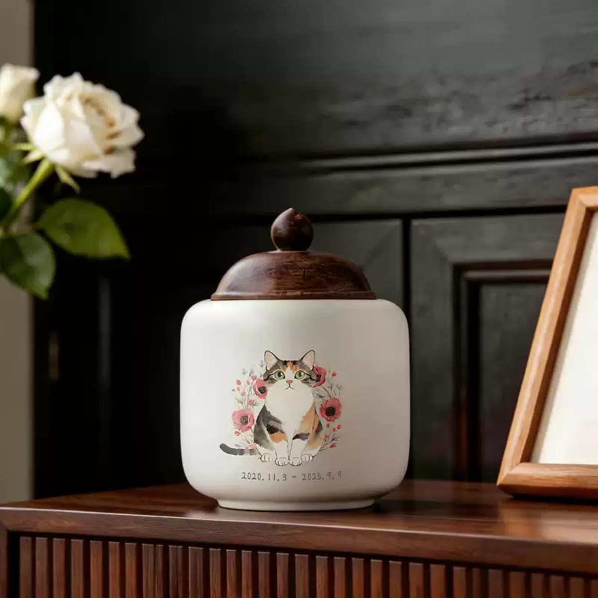 Eterna Pet Portrait Keepsake Urn